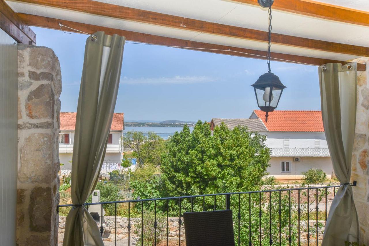 Apartments Tarragon Ugrinici Екстериор снимка