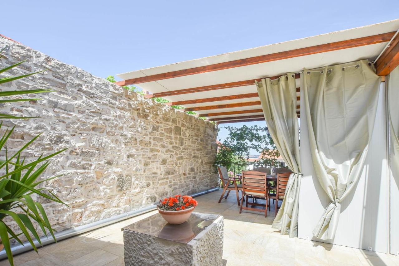 Apartments Tarragon Ugrinici Екстериор снимка