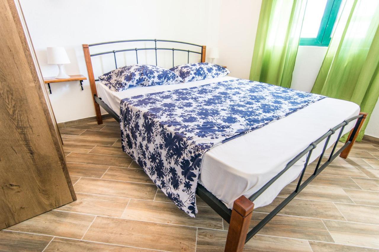 Apartments Tarragon Ugrinici Екстериор снимка