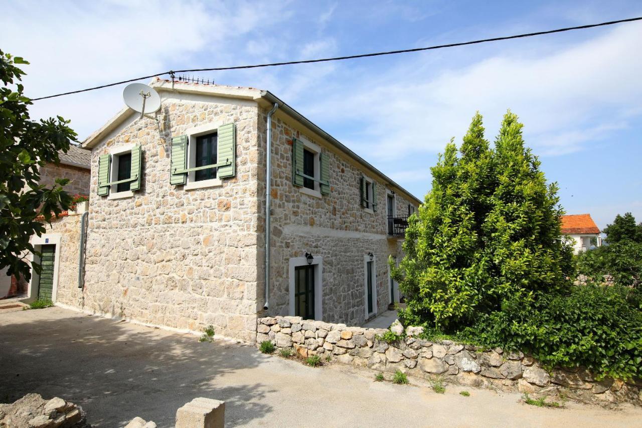 Apartments Tarragon Ugrinici Екстериор снимка